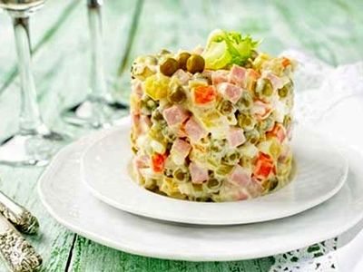 طرز تهیه سالاد الویه به سبک روسی 