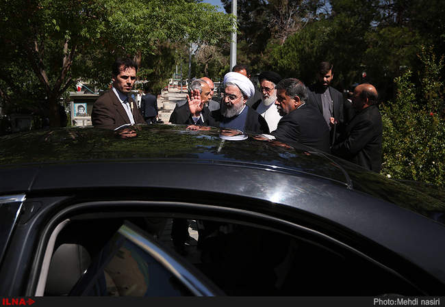 تجدید میثاق رئیس جمهور با آرمان‌های امام راحل و شهدای هشت سال دفاع م