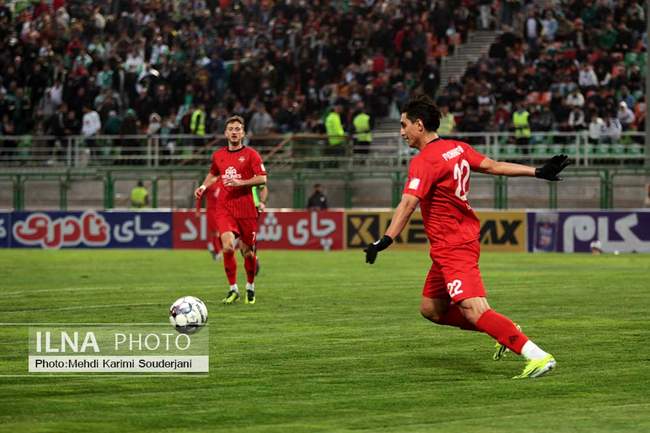 توقف تیم فوتبال تراکتور تبریز  برابر ذوب آهن اصفهان
