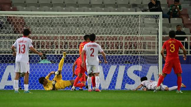 China-PR-v-Tajikistan-7