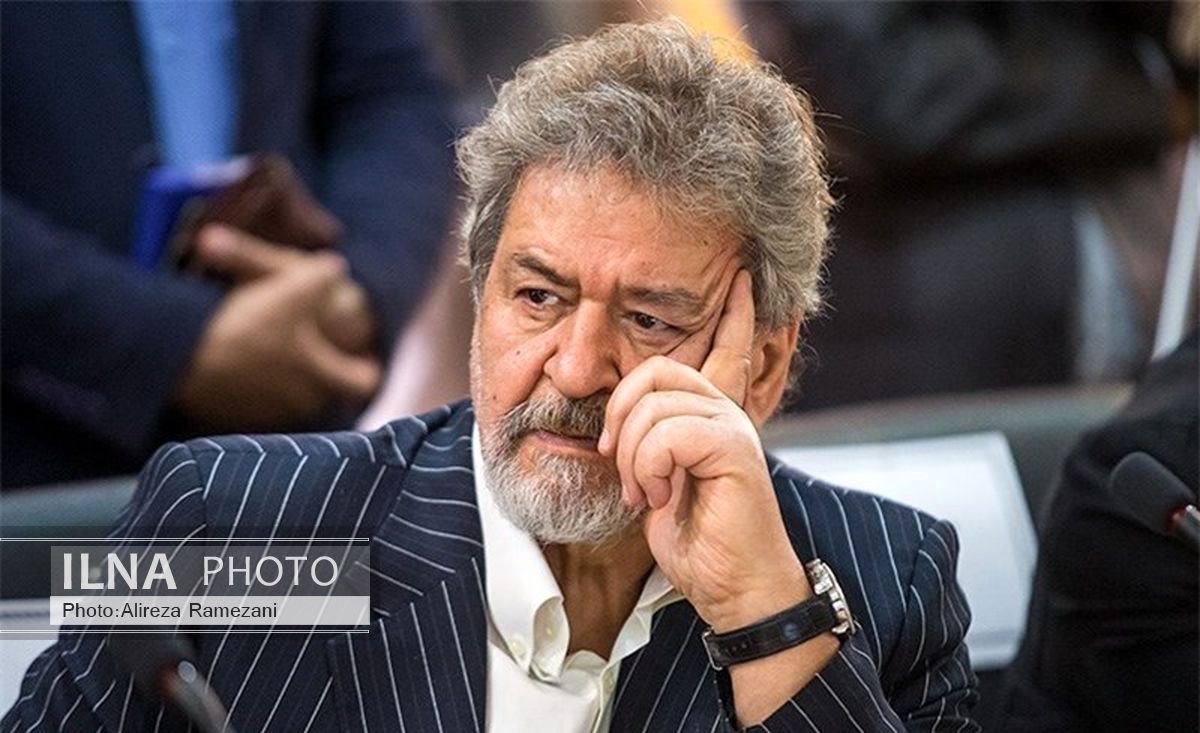 عابدینی برای دیدن بازی‌های یورو راهی فرانسه شد