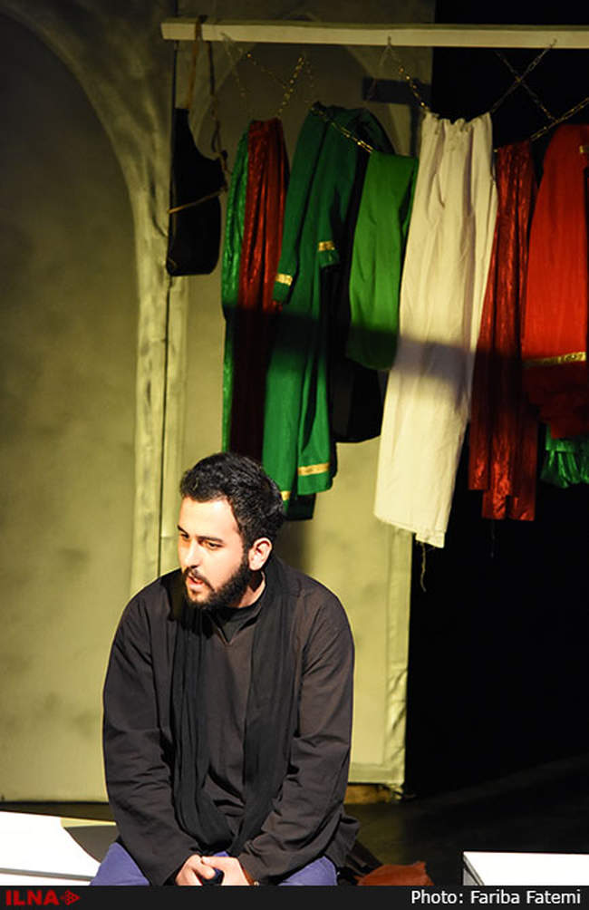 نمایش برگزین در تهران به روی صحنه رفت