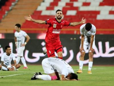 خلاصه بازی پرسپولیس تهران 3 - تراکتور تبریز یک