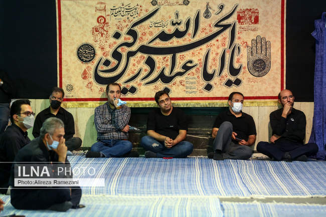 مراسم عزاداری و قرائت زیارت عاشورا در حسینیه جماران‎