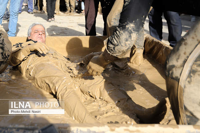 آئین سنتی «گِل مالی» لرستانی‌‎های مقیم تهران 