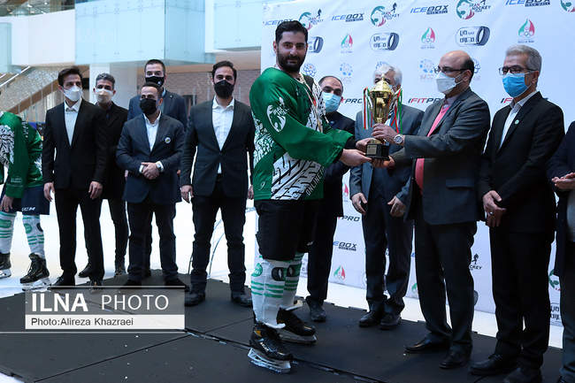 فینال مسابقات هاکی روی یخ جام ایران مال