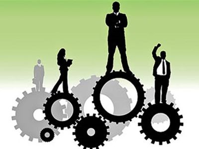فعالان اقتصادی مقررات زیان‌بار به کسب‌وکار را گزارش کنند