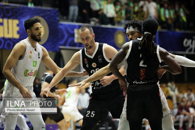 دیدار تیمهای بسکتبال  طبیعت اسلامشهر و گلنور اصفهان