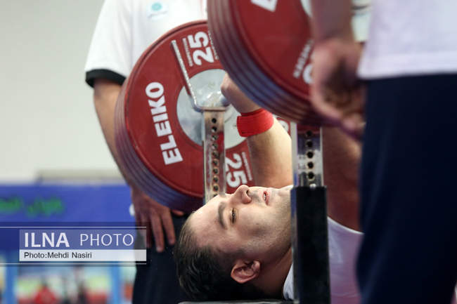 مسابقات قهرمانی کشور وزنه برداری جانبازان و معلولین 