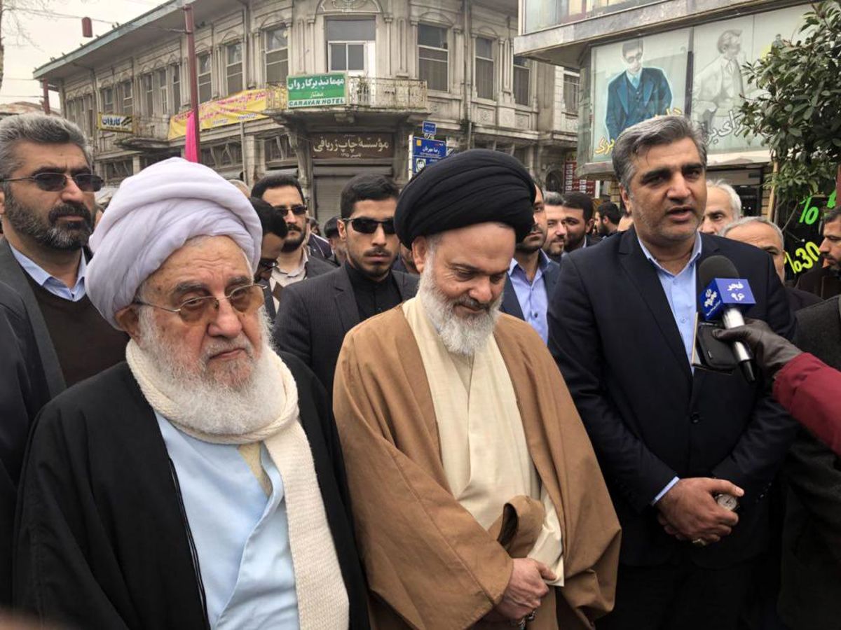 حضور نماینده ولی فقیه و استاندار گیلان در راهپیمایی 22 بهمن رشت/ نماینده مردم بوشهر در مجلس خبرگان رهبری مهمان مراسم امروز