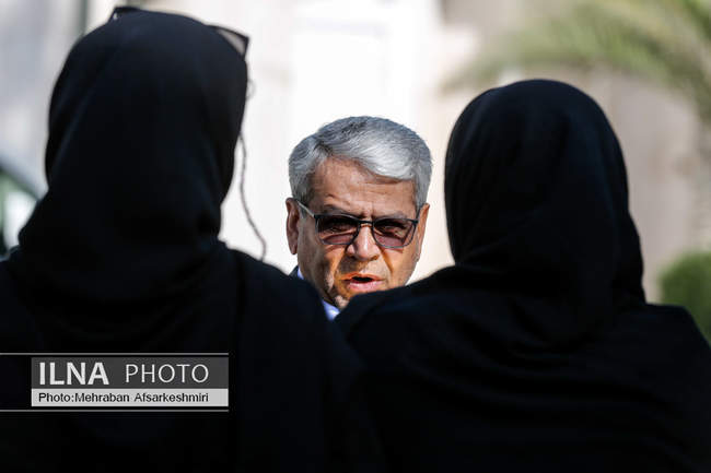 حاشیه جلسه هیات دولت - ۳۰ مهر