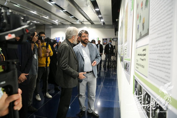 افتتاح نمایشگاه عکس۱+۴۰ در پردیس سینمایی ملت