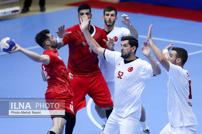 دیدار تیم‌های ملی هندبال  ایران و ترکیه