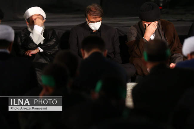 مراسم شب عاشورای حضرت سید الشهدا (ع) در حرم امام خمینی (ره)