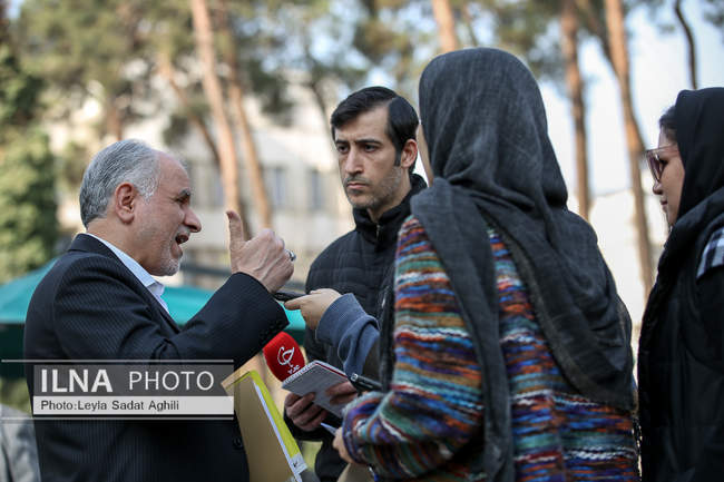 حاشیه جلسه هیات دولت - ۲۶ آذر