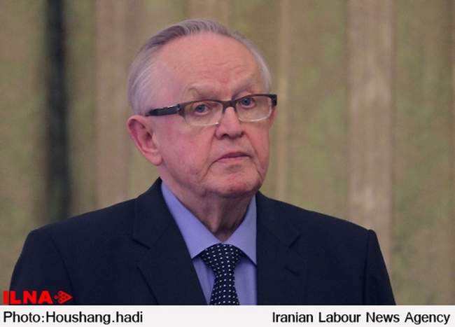 کوفی عنان در جمع خبرنگاران