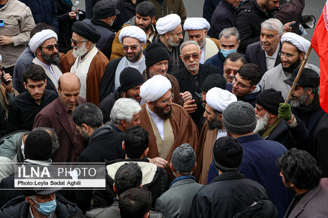 تشییع پیکر آیتالله امامی کاشانی