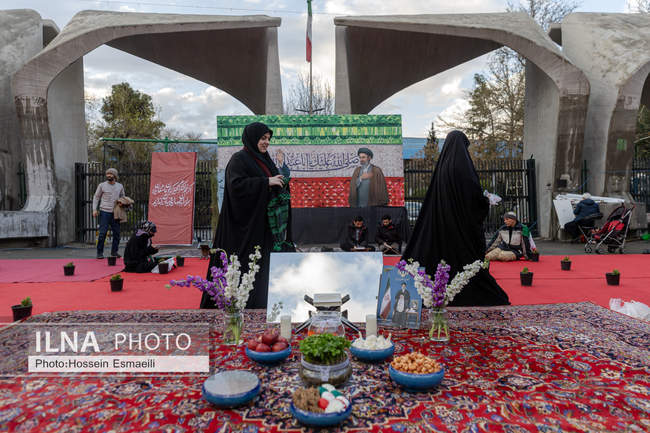 لحظه تحویل سال ۱۴۰۵ در میدان انقلاب