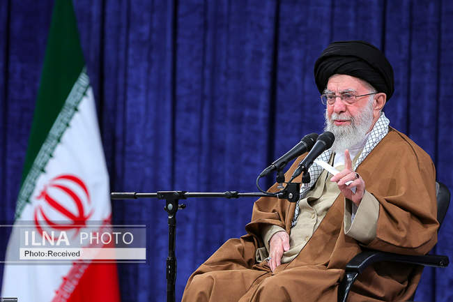 دیدار جمعی از فرماندهان نیروی هوایی و پدافند هوایی ارتش با رهبر انقل