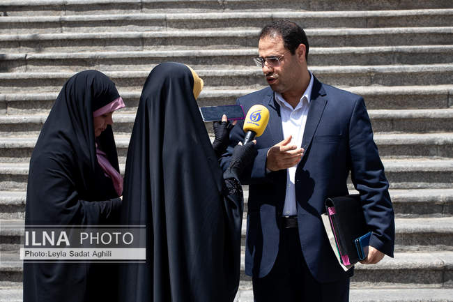 حاشیه جلسه هیئت دولت 