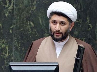 ضعف اینترنت و فضای مجازی بی در و پیکر نشانگر ضعف مدیران این حوزه است