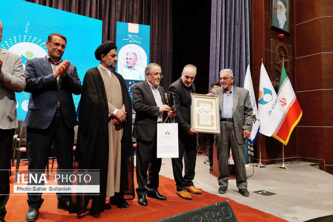 آئین نکوداشت نامداران فرهنگ و هنر قزوین