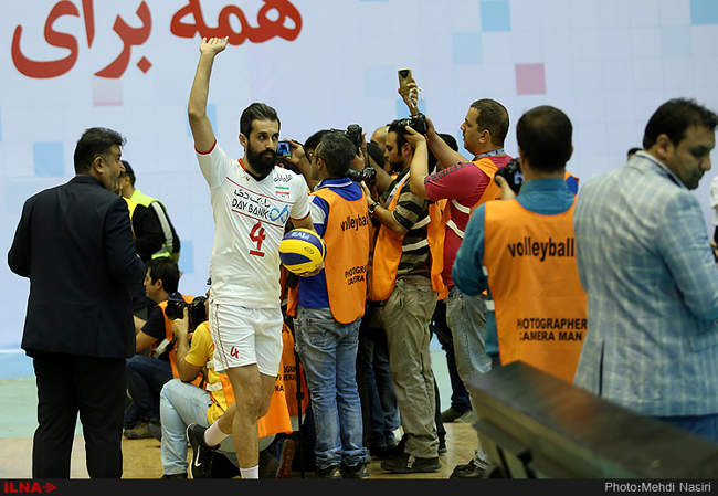 مسابقه‌ی تیم‌های ملی والیبال ایران و صربستان