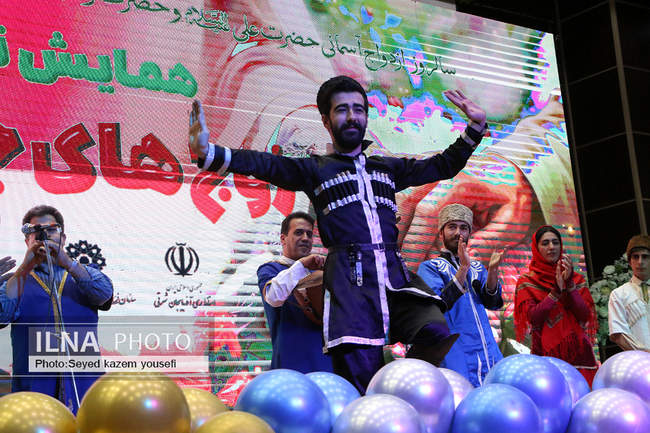 همایش تجلیل از زوج‌ های جوان در تبریز 
