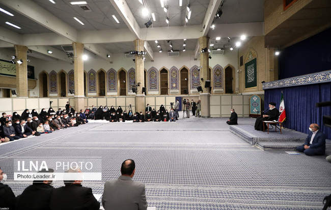 دیدار رهبر انقلاب با خانواده‌های شهدای حادثه تروریستی حرم مطهر شاهچ