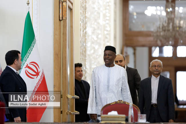 نشست وزیر امور خارجه با سفرا و نمایندگان خارجی مقیم تهران