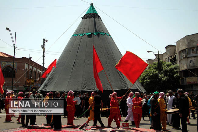 مراسم روز عاشورای حسینی در تهران 