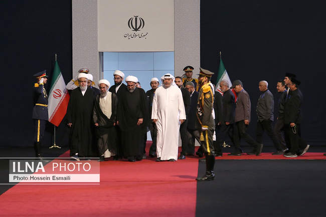 ادای احترام سران قوا و مسئولان نظام به پیکر آقای شهید ایران