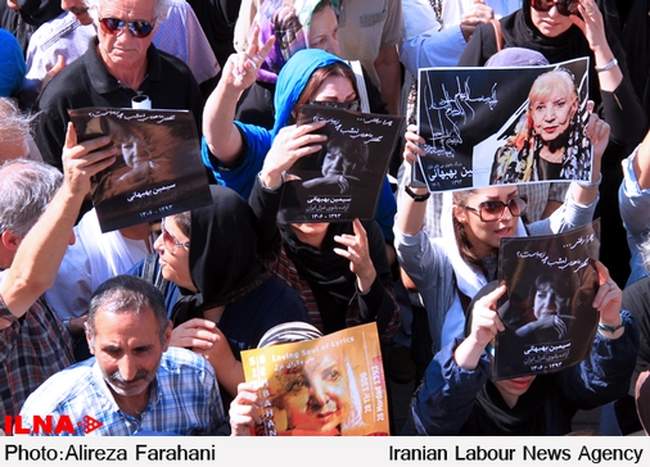 مراسم تشییع پیکر سیمین بهبهانی