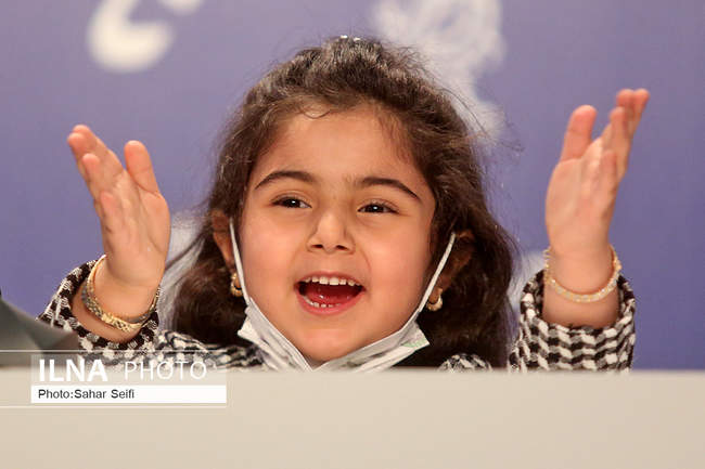 نشست رسانه ای فیلم هناس