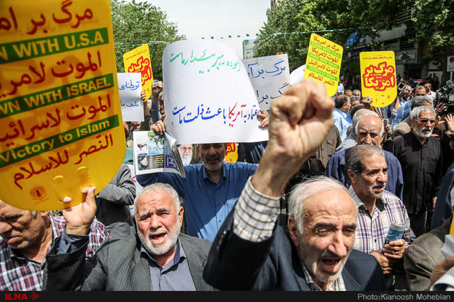 راهپیمایی نمازگزاران تهرانی در حمایت از بیانیه شورای عالی امنیت