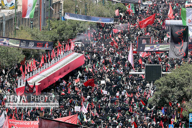 تشییع پیکر مطهر رهبر شهید انقلاب در مشهد / 1