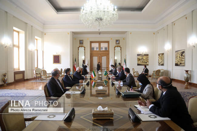 دیدار وزیر امور خارجه پاکستان با محمد جواد ظریف