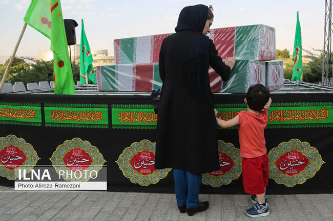 مراسم وداع با پیکر ١٥٠ شهید ٨ سال جنگ تحمیلی