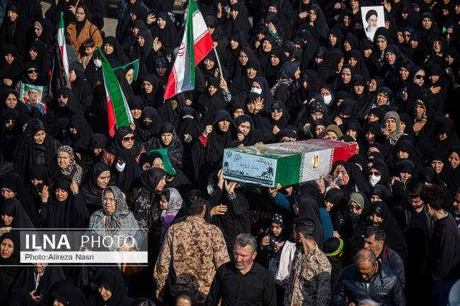 تشییع هشت لاله زهرایی در قزوین