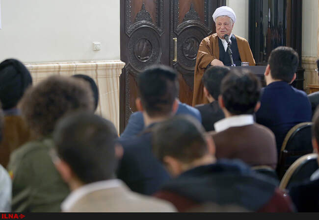 دیدار جمعی از دانشجویان دانشگاه‌های مختلف کشور با آیت‌الله هاشمی رفسنجانی
