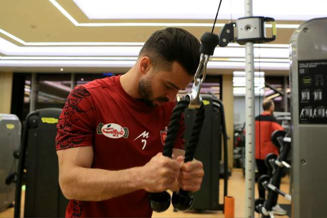 گزارش تصویری: تمرین شاگردان کارتال در عربستان با دو مصدوم