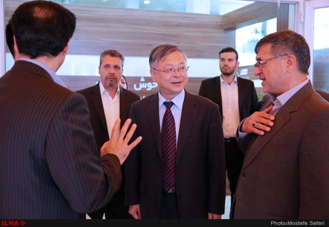 حضور  سید رضا صالحی امیری وزیر فرهنگ و ارشاد در سی‌‌اُمین نمایشگاه ب