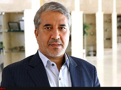 بانک مرکزی برای کنترل بازار ارز نظارت خود را افزایش دهد/تشکیل صف‌های طولانی برای گرفتن ارز تاسف‌‌بار است