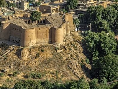 ساماندهی ضلع غربی تپه قلعه فلک الافلاک 