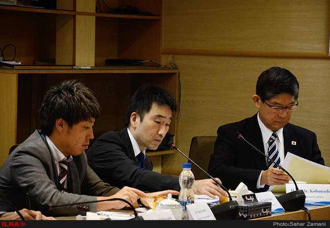 مراسم امضای تفاهم‌نامه میان فائو، دولت ژاپن و ستاد احیای دریاچه ارو