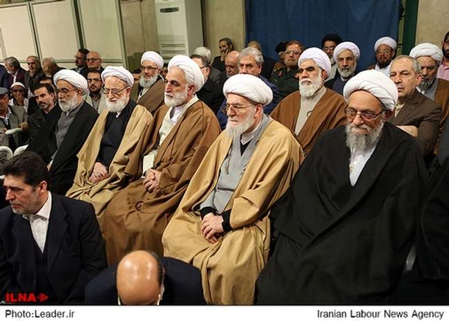 دیدار مسئولان نظام و میهمانان کنفرانس وحدت اسلامى‌ با رهبر معظم انق�