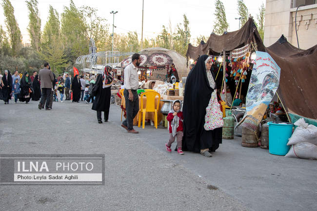 جشنواره افطار اقوام ایرانی درمصلی امام خمینی (ره)