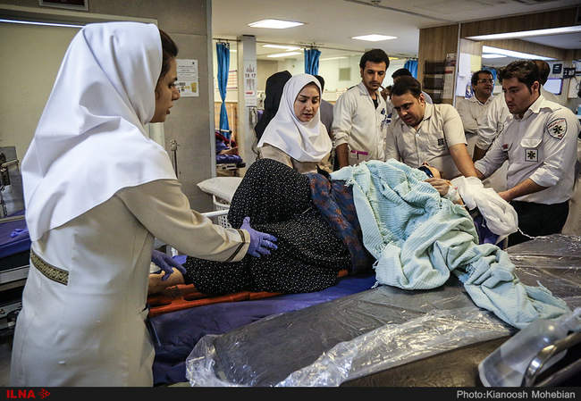 گزارش تصویری ایلنا از مصدومان زلزله غرب ایران در بیمارستان‌های تهرا