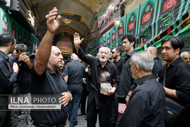 مراسم خیمه‌سوزان ظهر عاشورا در چهارراه گلوبندک تهران /2