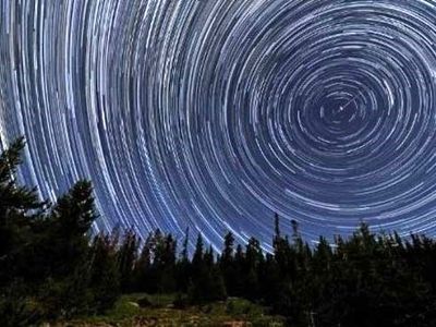 فردا شب آسمان ایران شهاب باران می‌شود!/ عکس